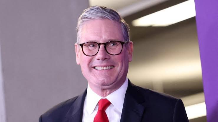 Labour MPs Urge Starmer to Set Targets to Boost Number of Male Teachers in England