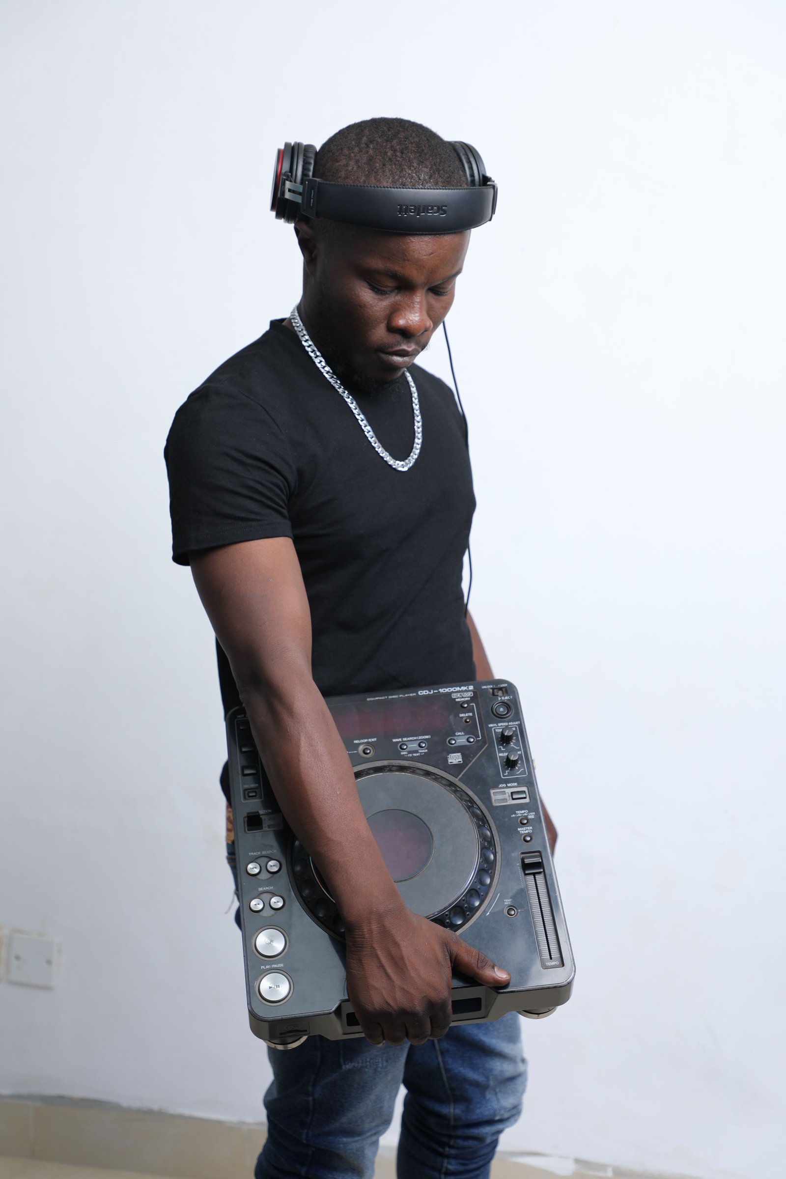 DJ Trizzy Vybz & Expect Xhavi Turn Up the Heat with Captivating New Banger ‘Body Tea’