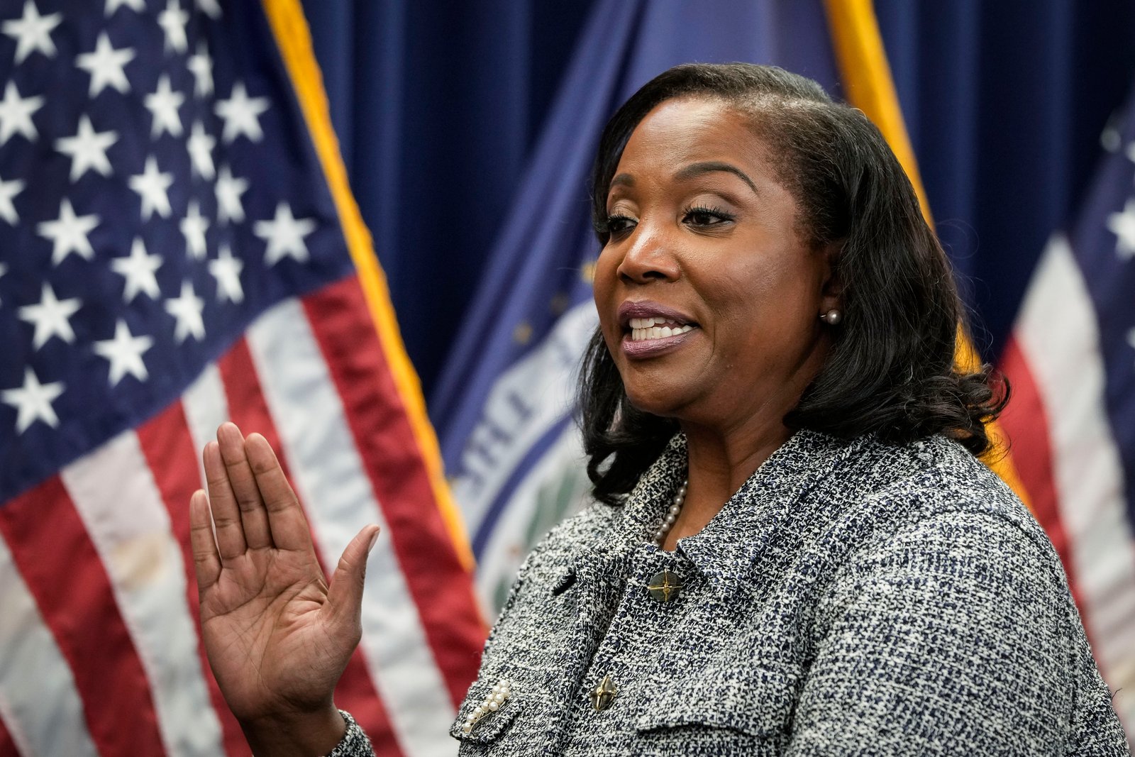 Supreme Court says Fed’s Lisa Cook can stay in her job for now