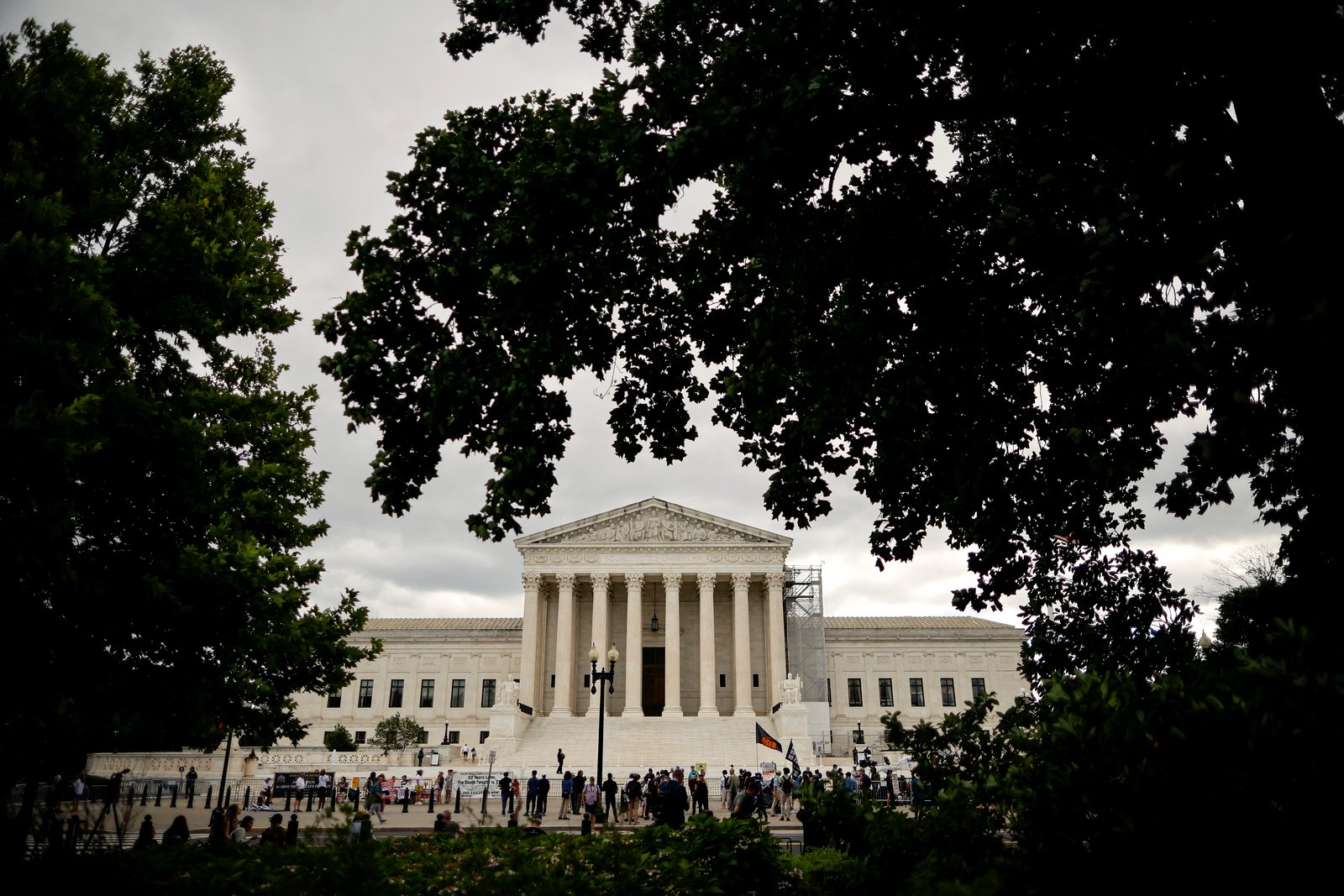 Supreme Court strikes down limits on political party spending