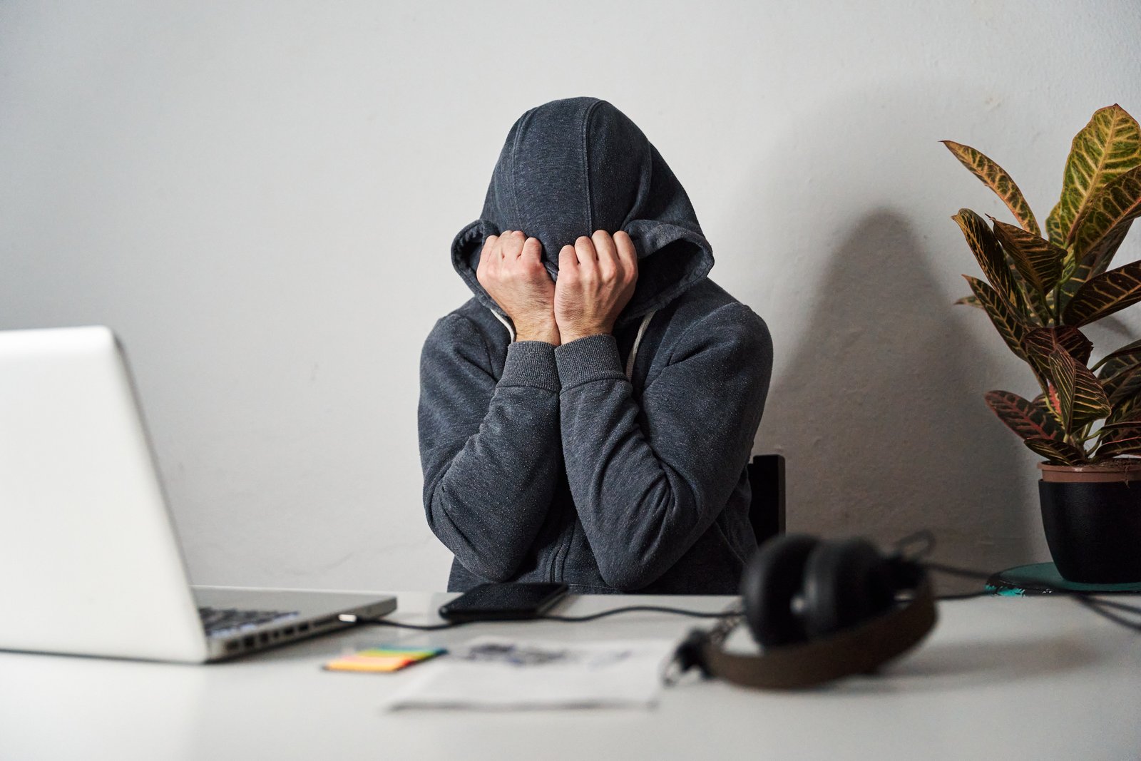 Staying in a job for the health insurance? About 1 in 4 Americans do, a survey says Staying in a job for the health insurance? About 1 in 4 Americans do, a survey says