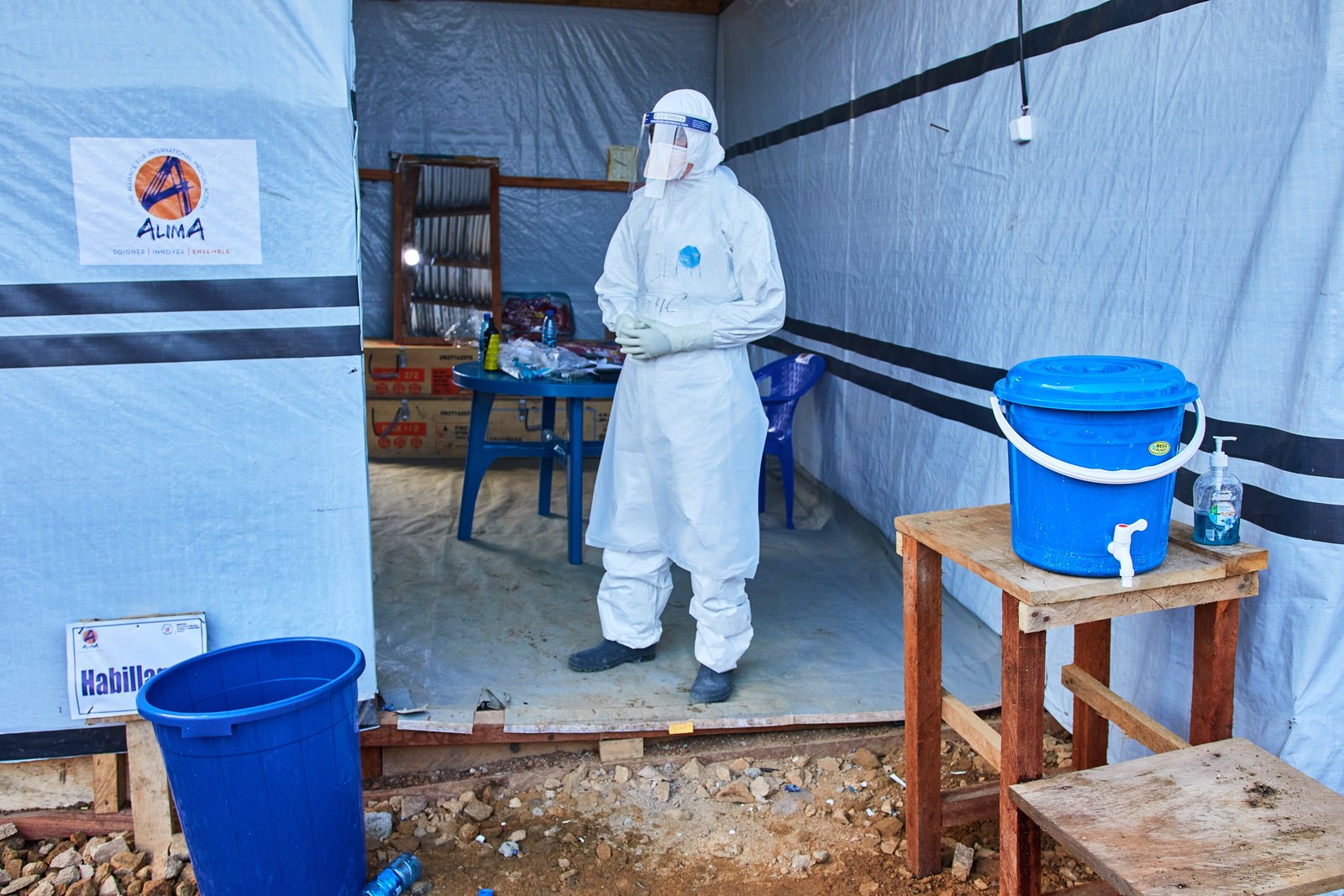 Ebola is spreading faster in eastern Congo than it can be tracked, as deaths pass 700 Ebola is spreading faster in eastern Congo than it can be tracked, as deaths pass 700
