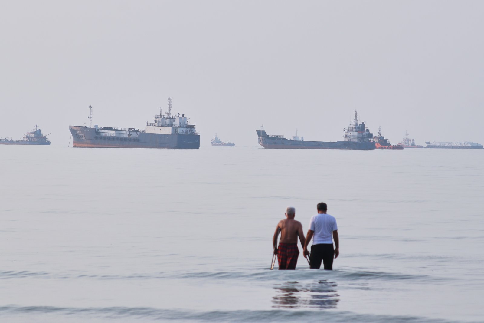 U.S. and Iran escalate strikes across Mideast