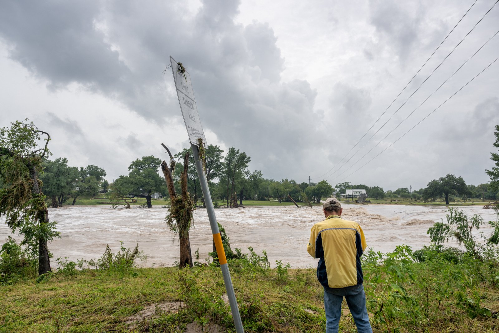 Flood sirens blare in South Central Texas as rivers reach perilous heights