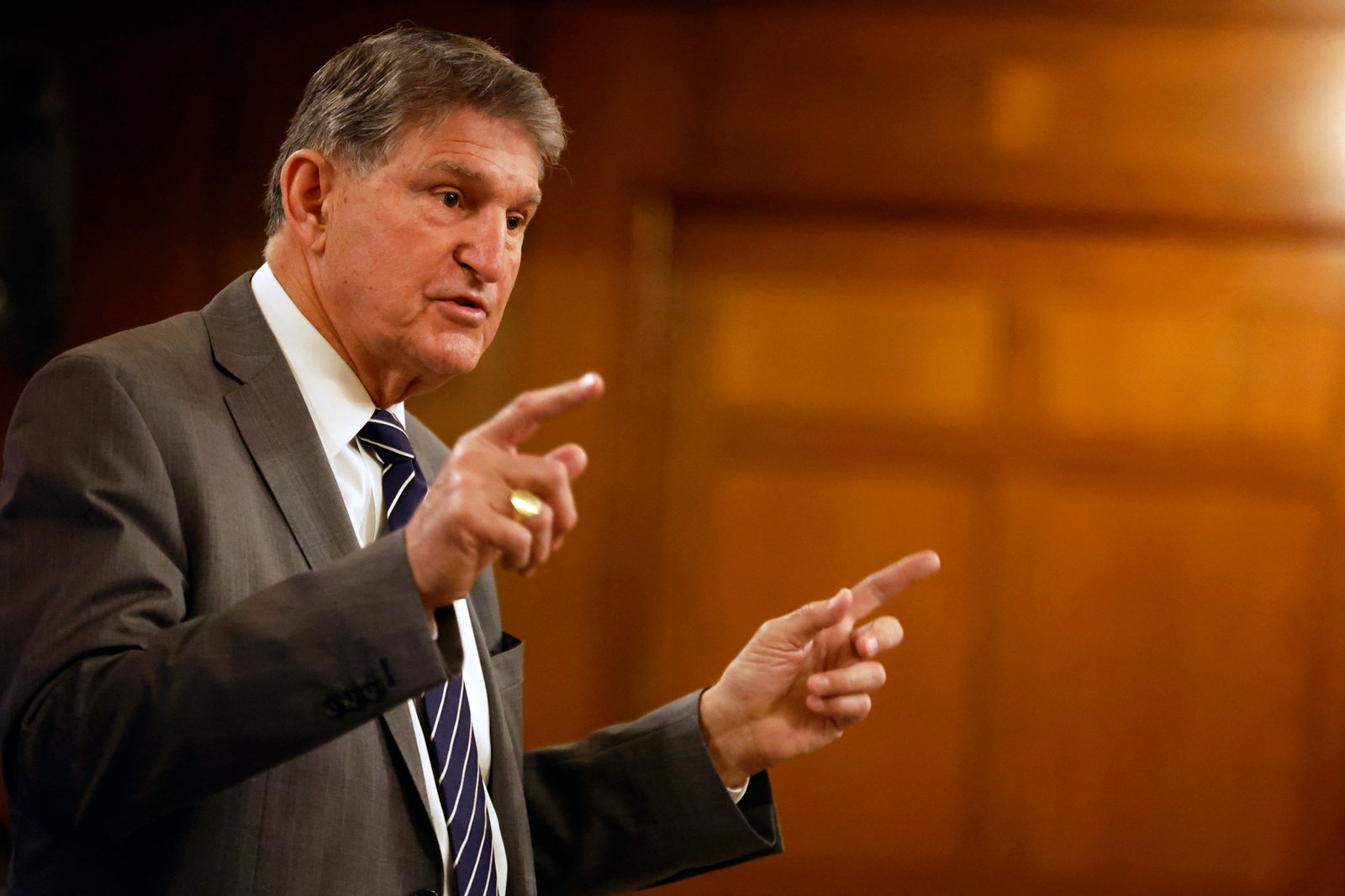 Inside Joe Manchin’s new quest to elect more Independents to Congress