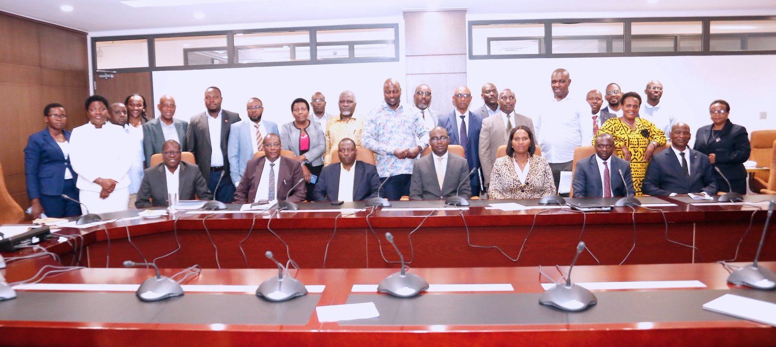 Gov’t warns of contract termination over stalled Kabale-Lake Bunyonyo-Kisoro-Mgahinga road project