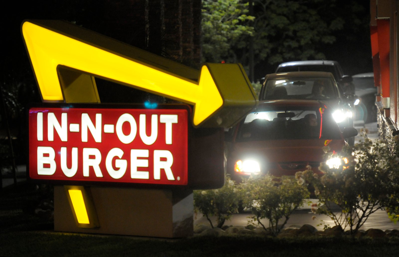 Idaho fast food restaurant shooting leaves 3 dead, city spokesman says