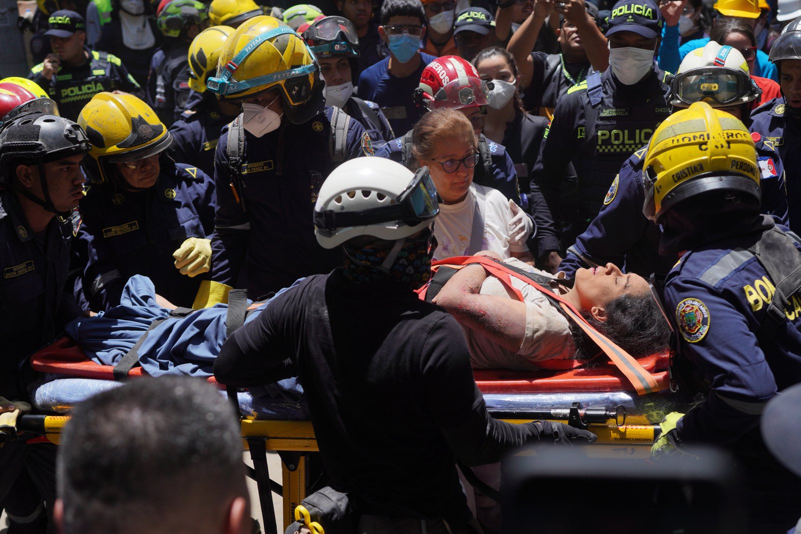 Earthquake response strains Colombia’s new government and rescuers