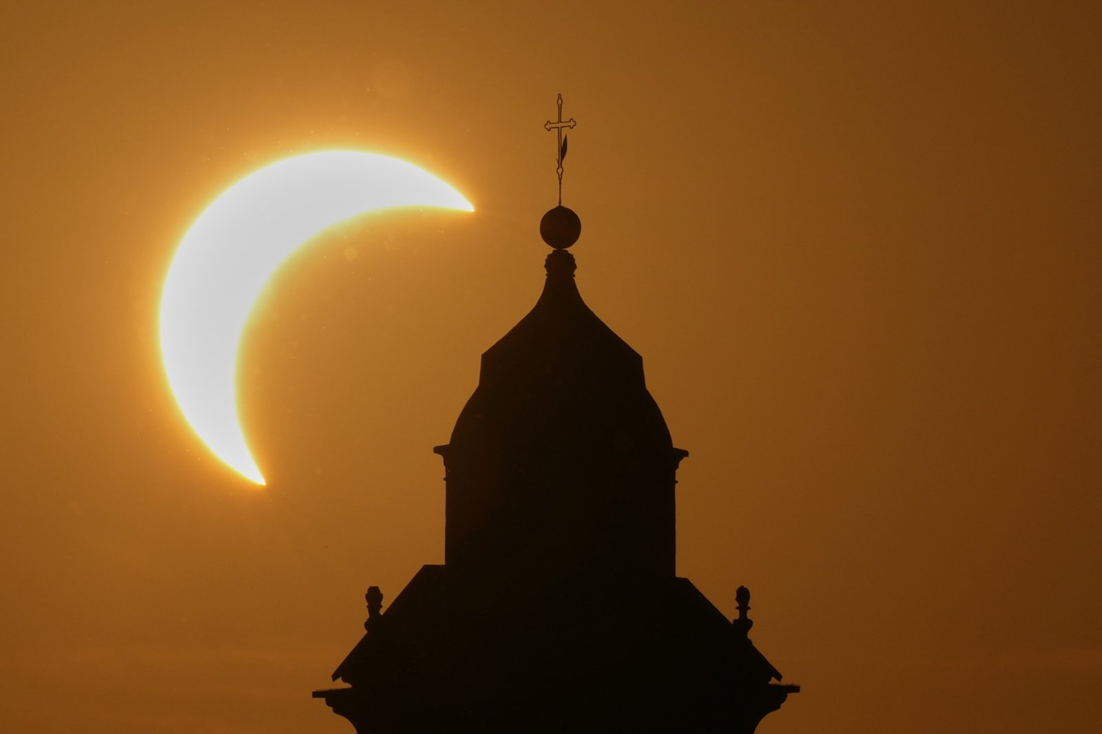 Millions crowd cities to see Spain’s first total solar eclipse in over a century