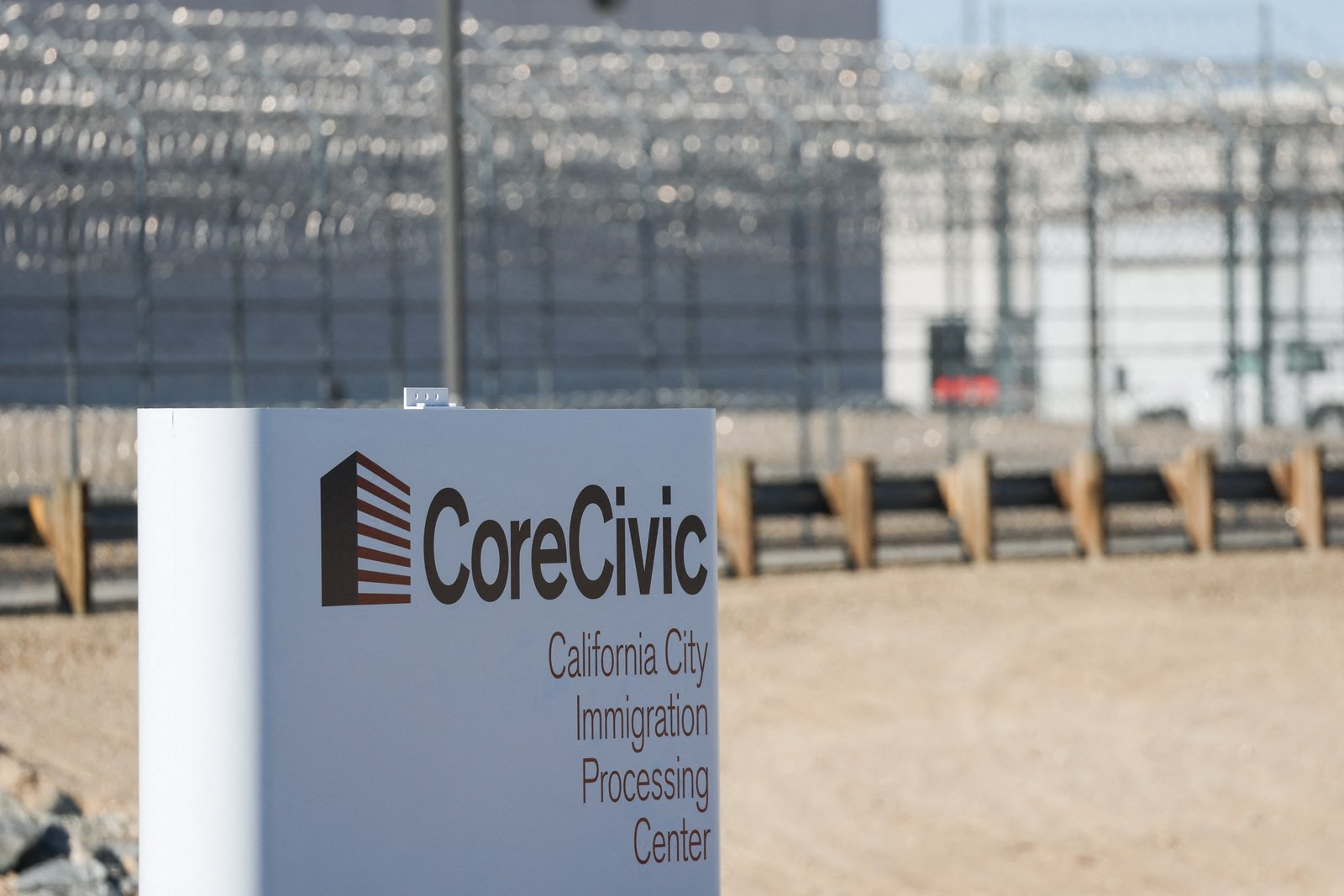 Private prisons announce .4 billion in revenue as immigration detentions climb