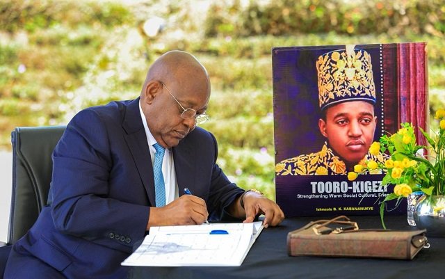 MTN Donates Shs100 Million for King Oyo’s Burial; Mbire Praises Monarch’s Enduring Legacy