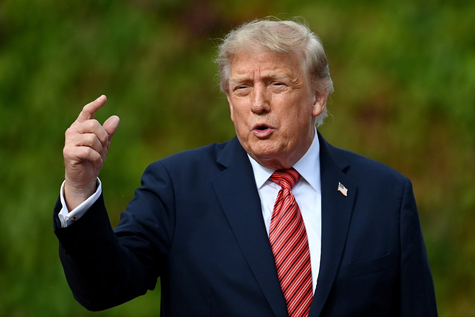 CNN, MSNBC, and Politico Reporters Barred from White House After Trump‑Era Ban Remains in Place