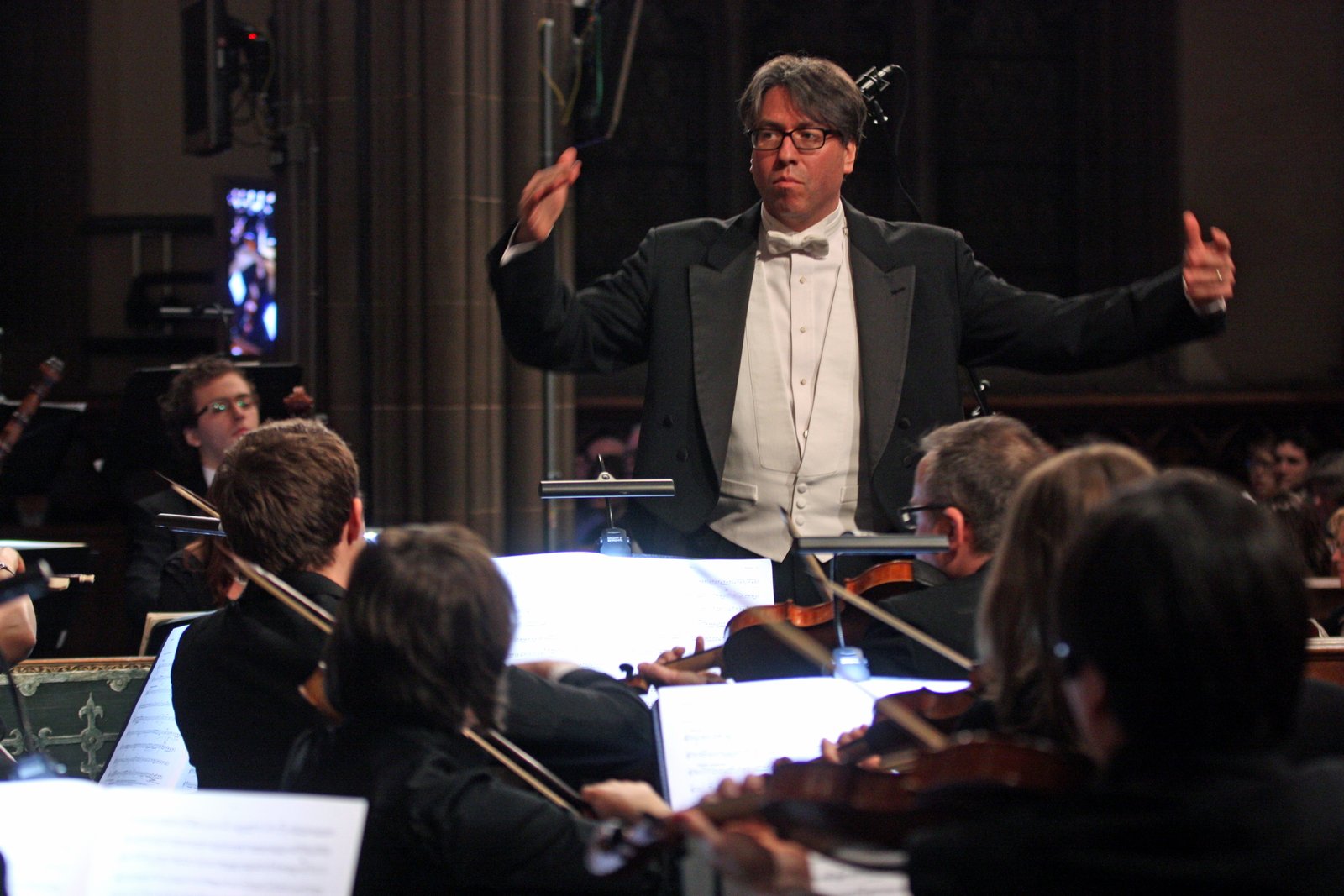 Conductor Julian Wachner Sentenced to Suspended Term for Possession of Child Sexual Abuse Material Conductor Julian Wachner Sentenced to Suspended Term for Possession of Child Sexual Abuse Material