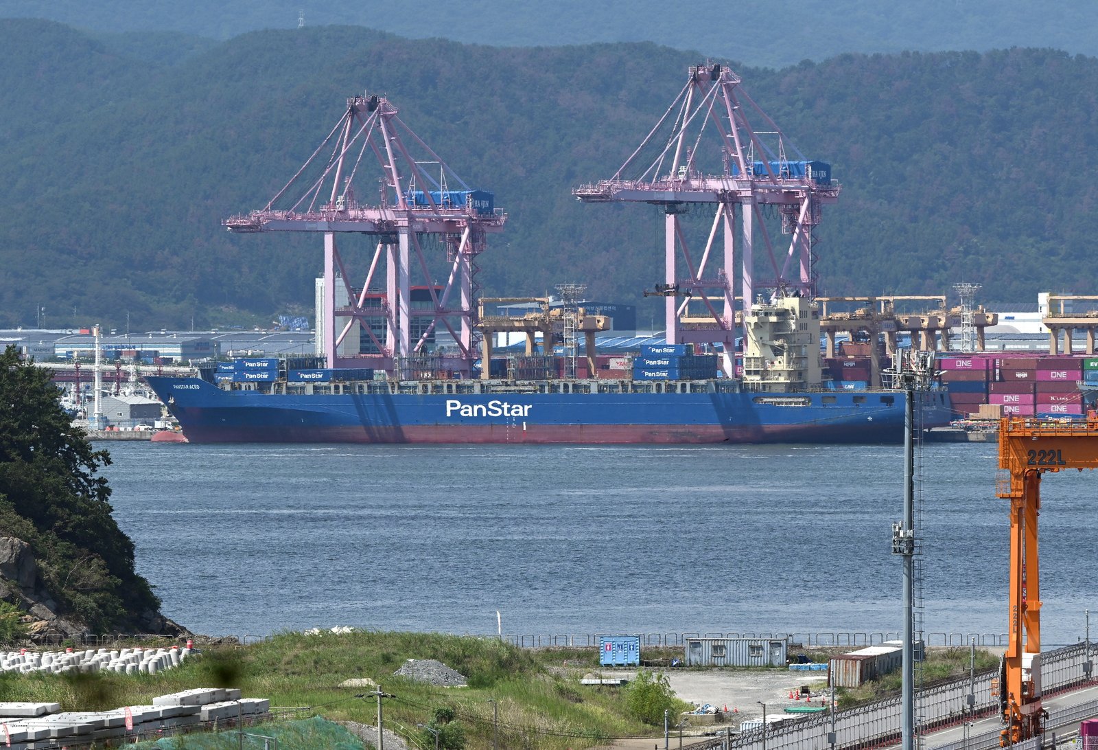 Pressure on Global Chokepoints Drives Asia’s Increased Use of Arctic Trade Routes