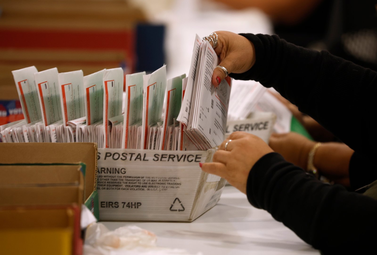Trump Appeals to Supreme Court to Overturn Block on USPS Mail‑Voting Restrictions Trump Appeals to Supreme Court to Overturn Block on USPS Mail‑Voting Restrictions